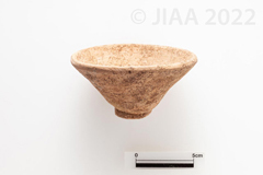 Fig. 39: 尖底杯形土器YH22-49［クリックで拡大］